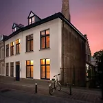 Canalside House - Luxury Guesthouse