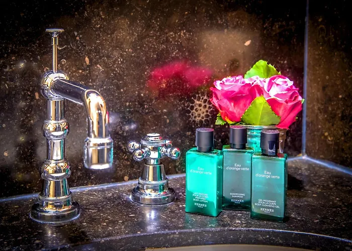 Canalside House - Luxury Guesthouse