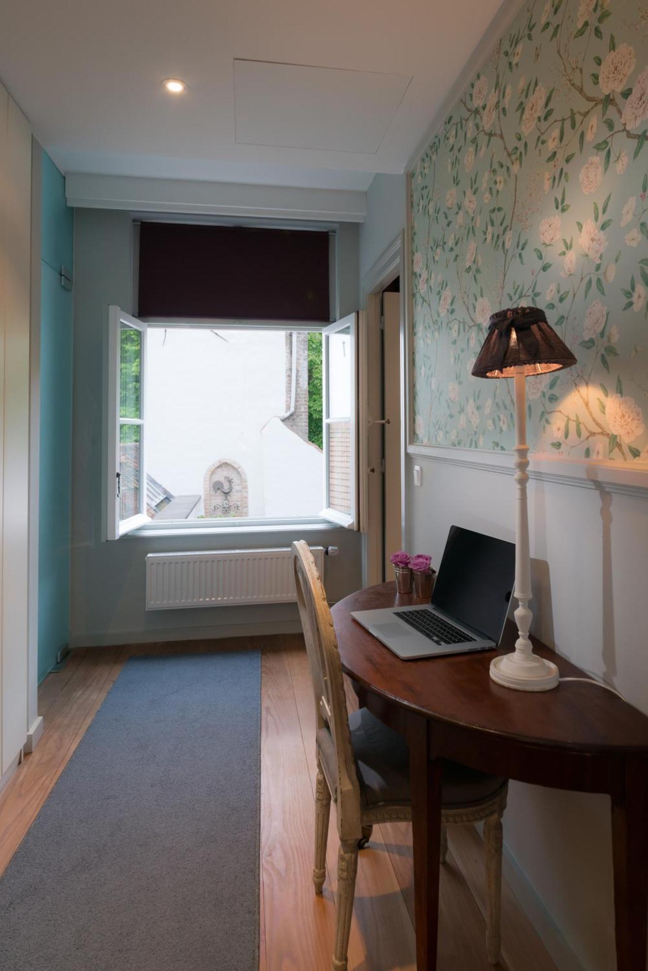Canalside House - Luxury 4* Bruges